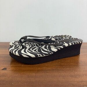 Sanuk Women’s Wedge Flip Flop Thong Sandals Brown/Tan Zebra Print Size 11.